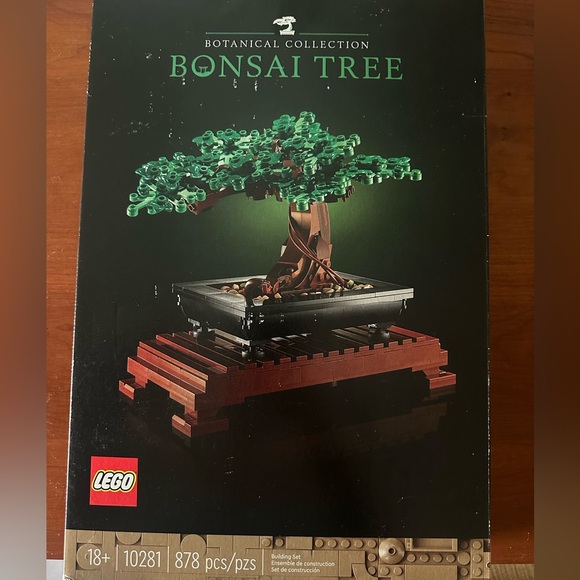 LEGO Botanical Collection Bonsai - Picture 1 of 3